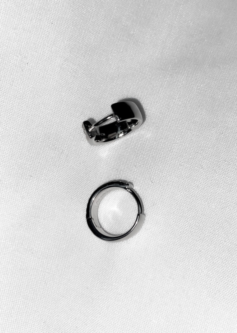 Double Diamond Huggie Earrings - Giselle's Collection