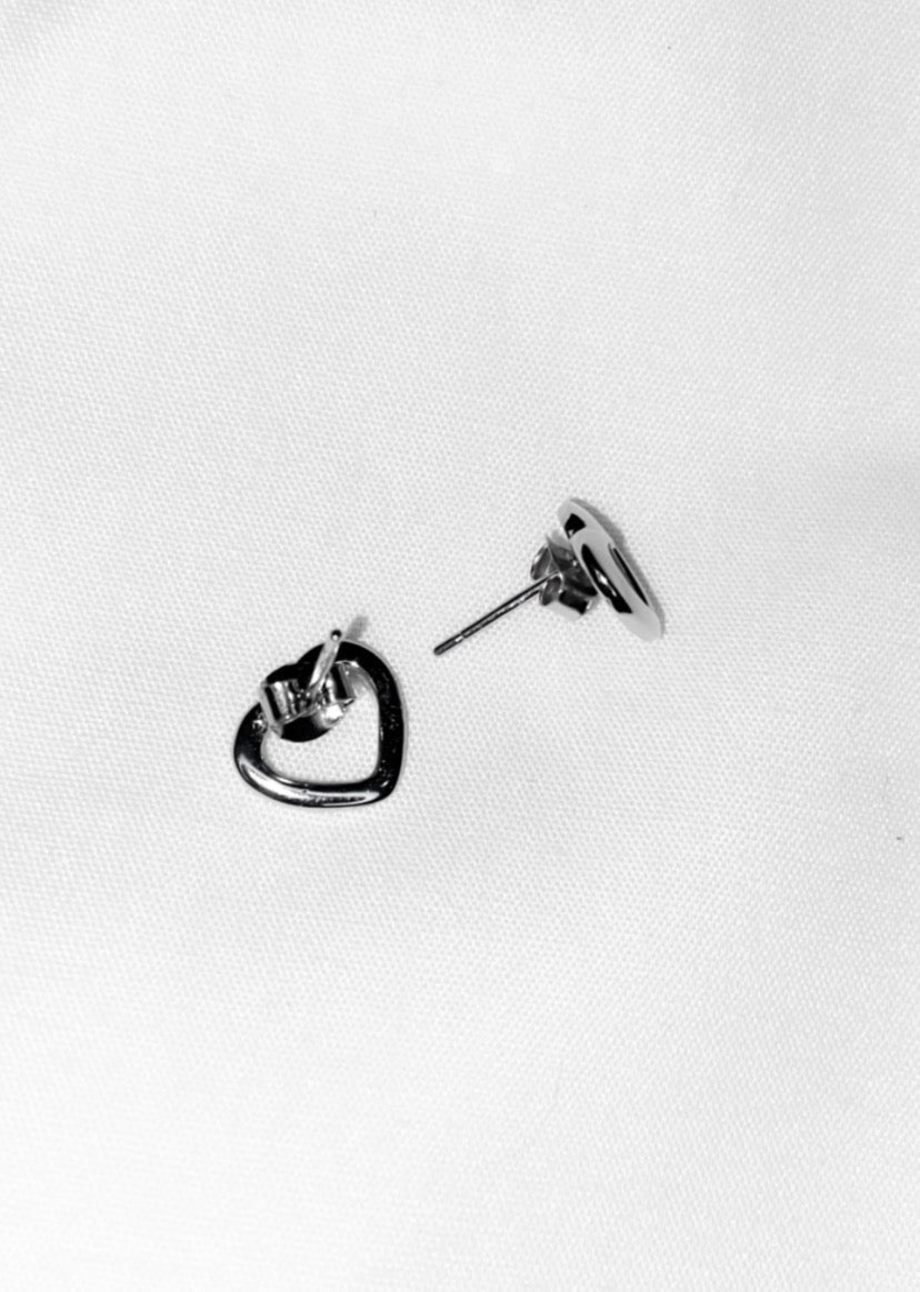 Open Heart Stud Earrings - Giselle's Collection