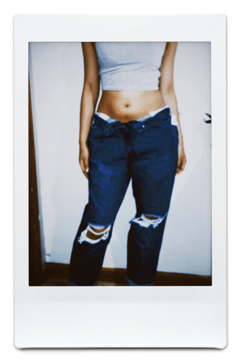 DISTRESSED BOYFRIEND JEANS - DIVINEMADE